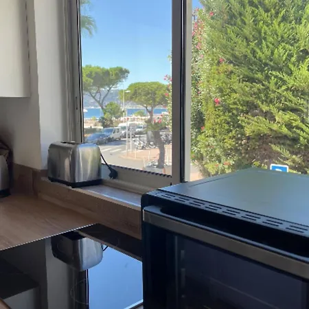 Apartman Facing The Sea 2 Steps From The Beaches *