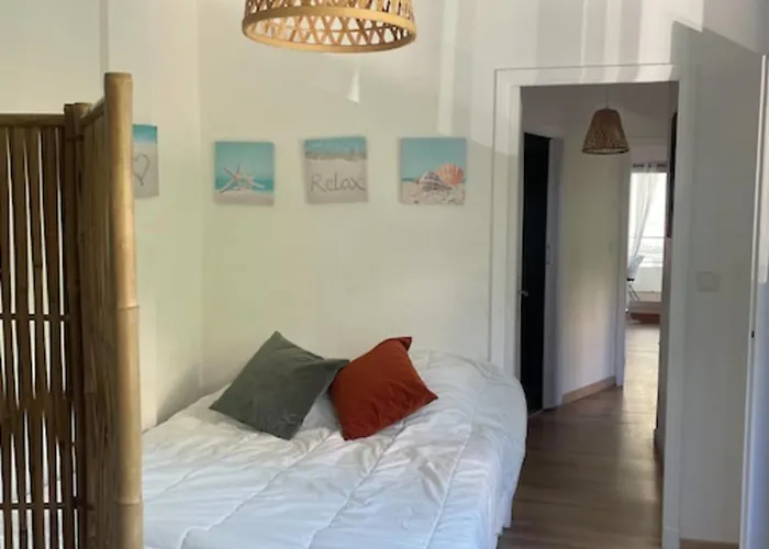 Facing The Sea 2 Steps From The Beaches Antibes