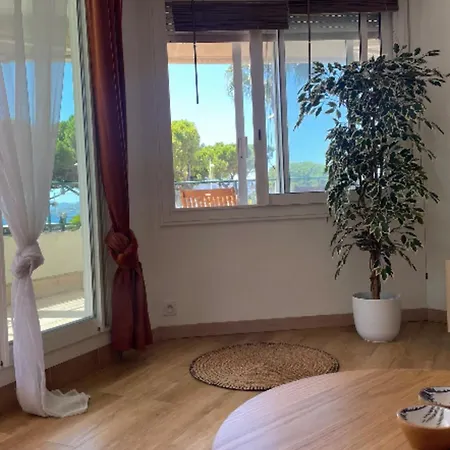 Facing The Sea 2 Steps From The Beaches Apartment