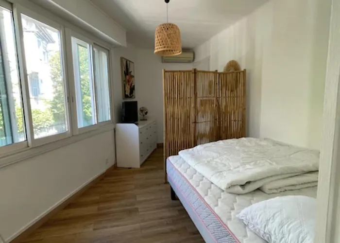 Facing The Sea 2 Steps From The Beaches Apartman